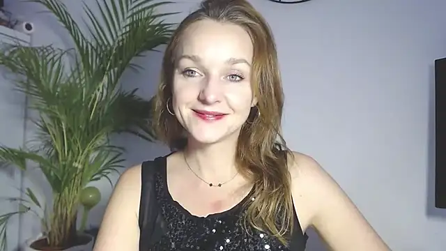 AliciaDesire online show from 12/17/25, 01:50