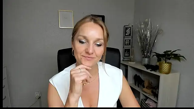 AliciaDesire online show from 07/07/26, 01:04