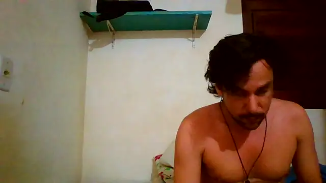 Snapshot of couplemilk chatting on 06/20/26, 05:32 couplemilk online show from 06/20/26, 05:32