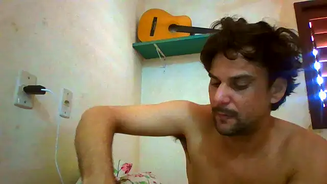 Snapshot of couplemilk chatting on 07/04/26, 04:13 couplemilk online show from 07/04/26, 04:13