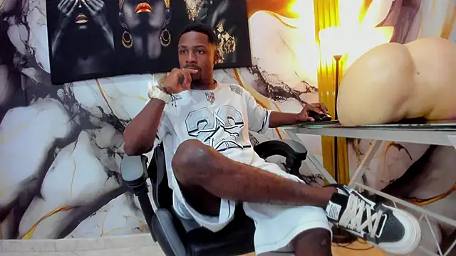 Thomas shelbys online show from 10/21/25, 03:40