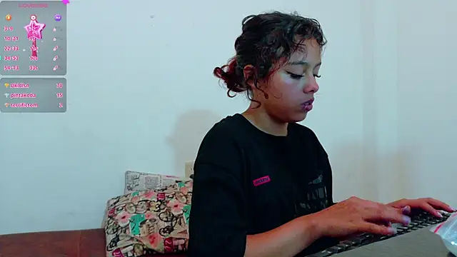 clydexxxbunny online show from 12/29/24, 05:42