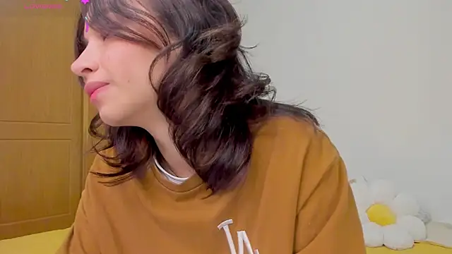 Snapshot of Adriennesexxx chatting on 01/20/25, 12:07 Adriennesexxx online show from 01/20/25, 12:07