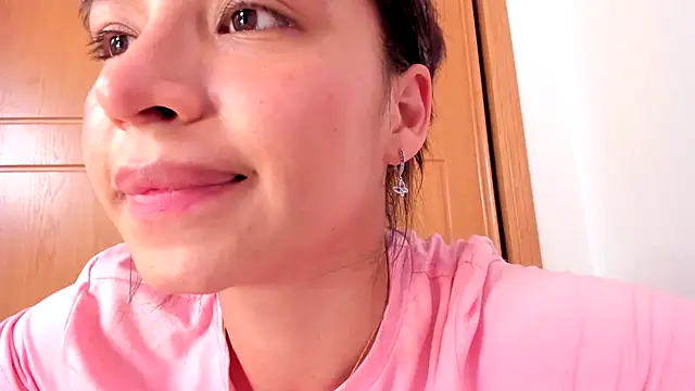 Snapshot of Adriennesexxx chatting on 02/22/25, 11:02 Adriennesexxx online show from 02/22/25, 11:02