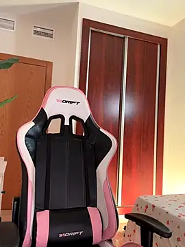 Snapshot of Adriennesexxx chatting on 11/19/25, 07:03 Adriennesexxx online show from 11/19/25, 07:03