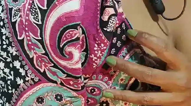 Snapshot of Anjali_cute-Pondati chatting on 02/27/25, 02:10 Anjali cute-Pondati online show from 02/27/25, 02:10