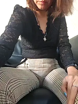 Snapshot of Lunababymylove chatting on 09/24/25, 06:44 Lunababymylove online show from 09/24/25, 06:44