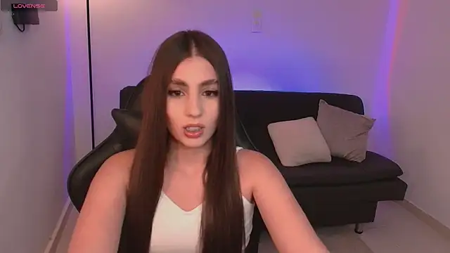 DolcieElliot online show from 10/17/25, 08:00