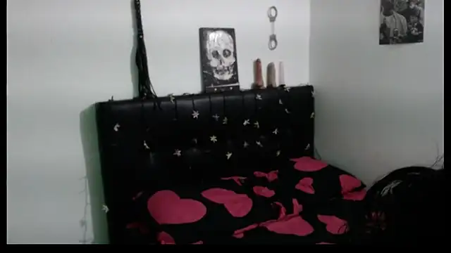 Bonnie-Clark online show from 04/05/26, 06:32