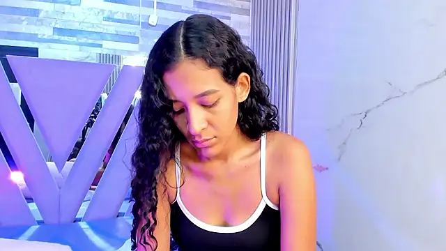 amberr sweett69 online show from 03/19/26, 07:40