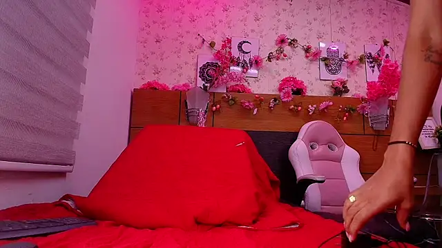 Snapshot of nata_luna chatting on 09/13/25, 07:13 nata luna online show from 09/13/25, 07:13