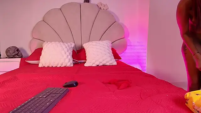 Snapshot of nata_luna chatting on 10/28/25, 07:27 nata luna online show from 10/28/25, 07:27