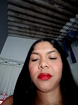 DIORA Latina online show from 02/14/26, 03:36