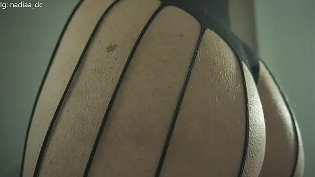 Nadiaa  online show from 11/20/25, 01:28