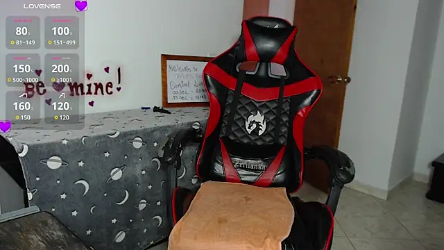 Snapshot of ArtemisNature chatting on 03/18/25, 08:04 ArtemisNature online show from 03/18/25, 08:04