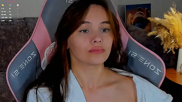 Snapshot of _Sweetie_ chatting on 07/02/26, 01:49 Sweetie online show from 07/02/26, 01:49
