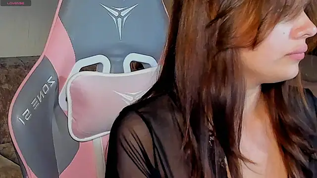 Snapshot of _Sweetie_ chatting on 07/11/26, 05:15 Sweetie online show from 07/11/26, 05:15