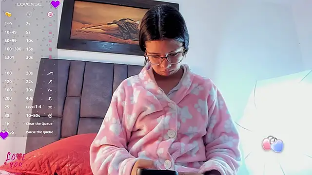 Vahiolet smith online show from 02/27/26, 03:17