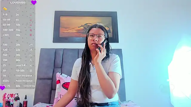 Vahiolet smith online show from 04/01/26, 03:07