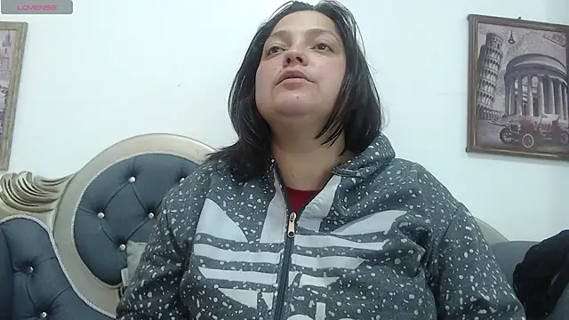 KataleyaStiward online show from 01/06/26, 01:26