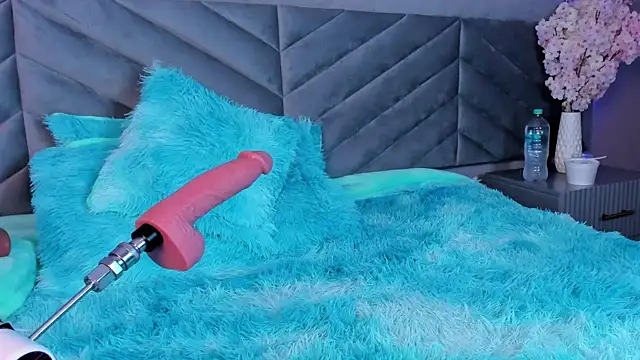 Snapshot of Ary_thompson__ chatting on 12/29/24, 09:30 Ary thompson online show from 12/29/24, 09:30