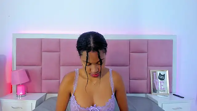 Snapshot of StormiHills chatting on 01/13/25, 01:28 StormiHills online show from 01/13/25, 01:28