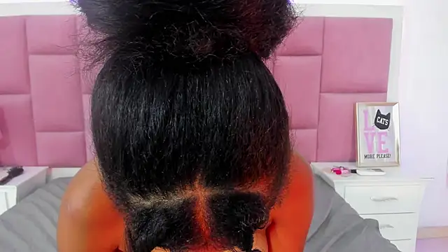 Snapshot of StormiHills chatting on 02/07/25, 05:52 StormiHills online show from 02/07/25, 05:52