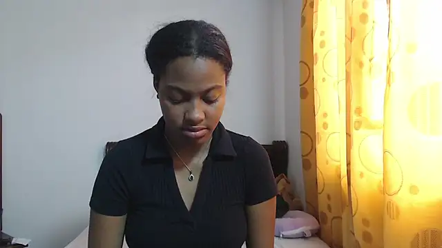 Snapshot of StormiHills chatting on 11/19/25, 06:41 StormiHills online show from 11/19/25, 06:41