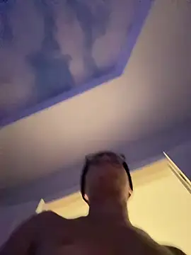 Snapshot of BubbaATL chatting on 01/20/25, 10:59 BubbaATL online show from 01/20/25, 10:59