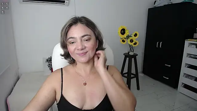 Ghada milf online show from 03/14/25, 11:34