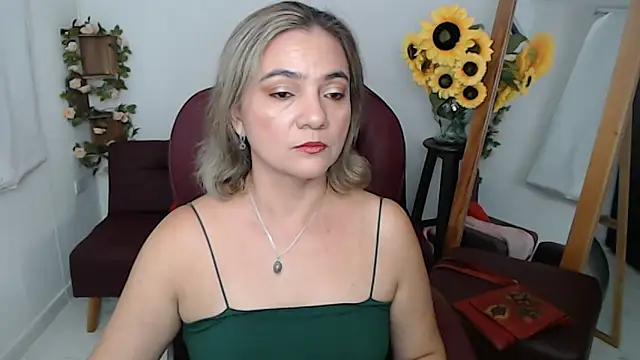 Ghada milf online show from 06/01/26, 11:50