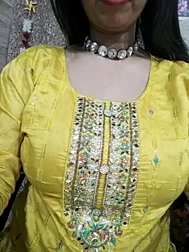 Aradhya-Sharma online show from 02/25/25, 02:44