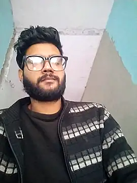 ModestZucchini65 online show from 12/04/25, 05:39