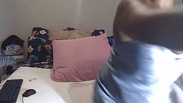 Amberbela online show from 01/18/26, 06:55