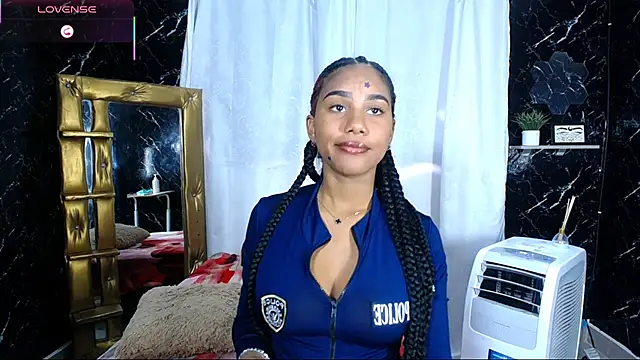 Hillary queen online show from 11/10/25, 06:18