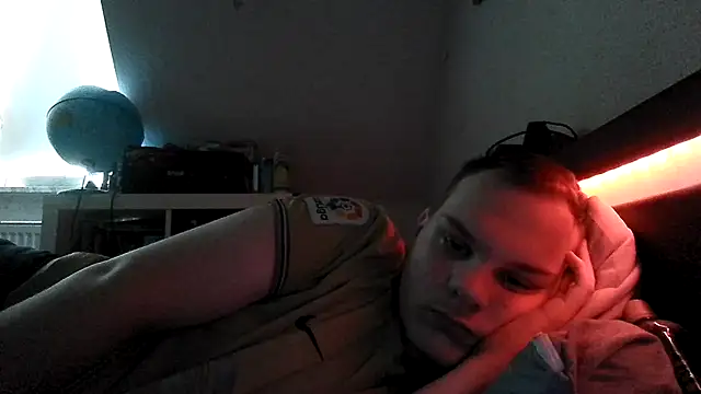 Nicolasjlhkjzl online show from 04/03/26, 12:47