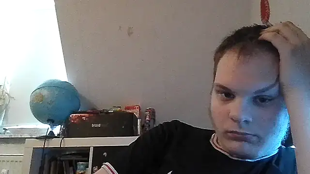 Nicolasjlhkjzl online show from 05/25/26, 01:50