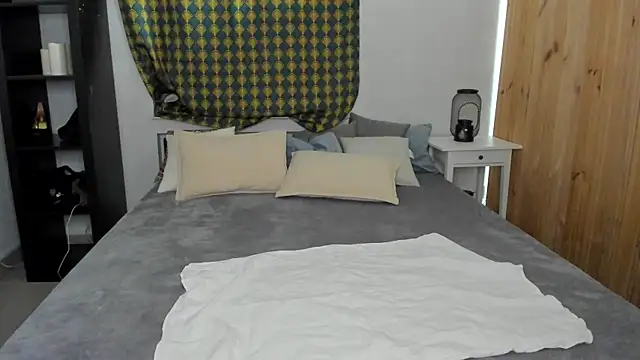 Kendra SXY online show from 11/15/25, 01:47