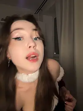 Snapshot of Peachy_Dream chatting on 12/25/24, 01:10 Peachy Dream online show from 12/25/24, 01:10