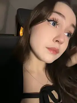 Snapshot of Peachy_Dream chatting on 01/16/25, 09:51 Peachy Dream online show from 01/16/25, 09:51