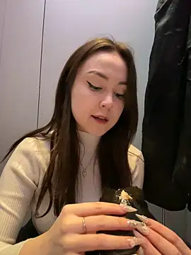 Snapshot of Peachy_Dream chatting on 03/22/25, 12:25 Peachy Dream online show from 03/22/25, 12:25