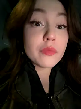 Snapshot of Peachy_Dream chatting on 09/19/25, 06:19 Peachy Dream online show from 09/19/25, 06:19