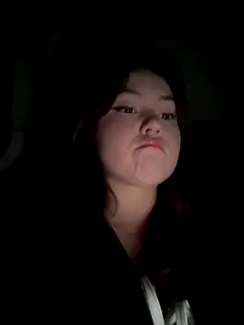 Snapshot of Peachy_Dream chatting on 10/07/25, 06:05 Peachy Dream online show from 10/07/25, 06:05