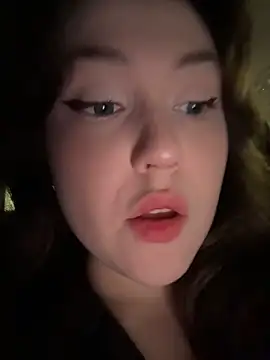 Snapshot of Peachy_Dream chatting on 11/13/25, 06:18 Peachy Dream online show from 11/13/25, 06:18