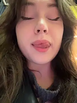 Snapshot of Peachy_Dream chatting on 11/28/25, 06:21 Peachy Dream online show from 11/28/25, 06:21