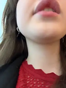 Snapshot of Peachy_Dream chatting on 11/29/25, 04:10 Peachy Dream online show from 11/29/25, 04:10