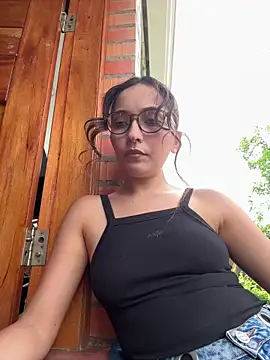 Snapshot of Penelope-Hot chatting on 05/30/26, 08:17 Penelope-Hot online show from 05/30/26, 08:17