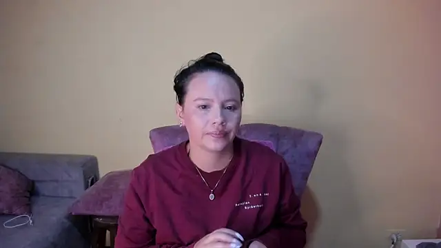lauraguzman online show from 03/27/26, 03:01