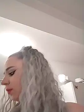 AdelinaJude online show from 02/20/26, 09:48