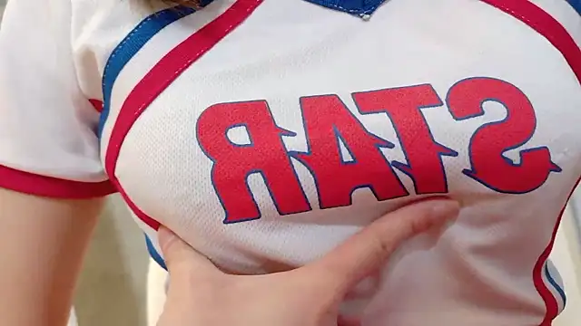 Snapshot of tsukuyomityan1 chatting on 02/19/26, 04:41 tsukuyomityan1 online show from 02/19/26, 04:41